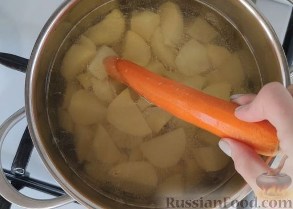 Картофельные лепёшки с морковью и сыром (на сковороде)