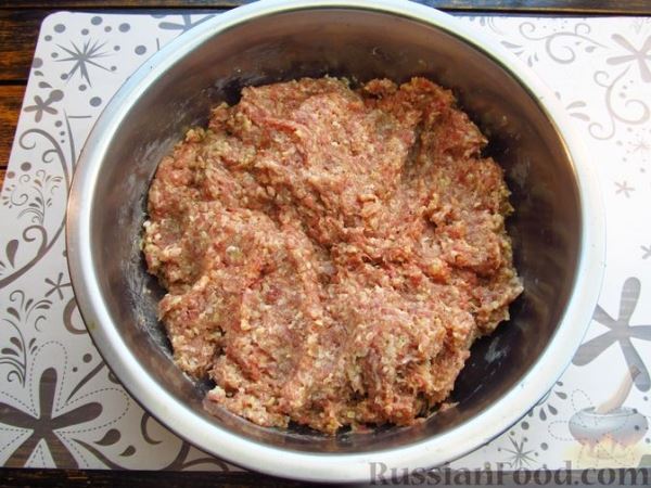 Мясные тефтели с булгуром в овощном соусе (на сковороде)