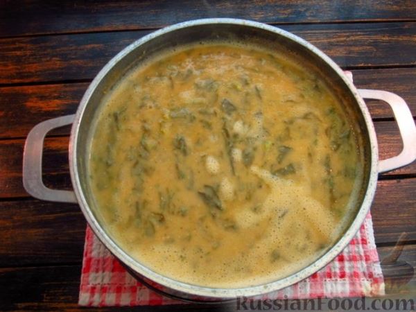Чечевичный суп-пюре со щавелем, на курином бульоне